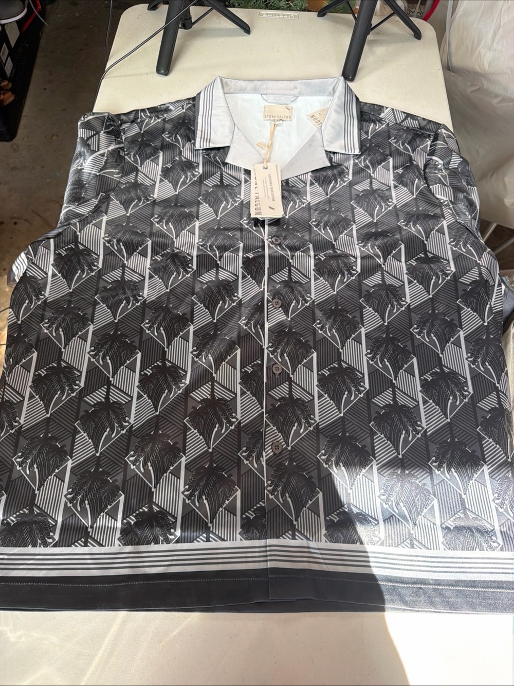 Modern Black & Gray Patterned Men's Button-Up Shirt